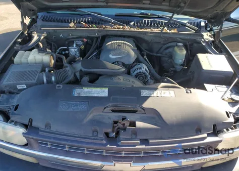 2001 Chevrolet Silverado C1500 z USA, uszkodzony, nr VIN 2GCEC19T111128558